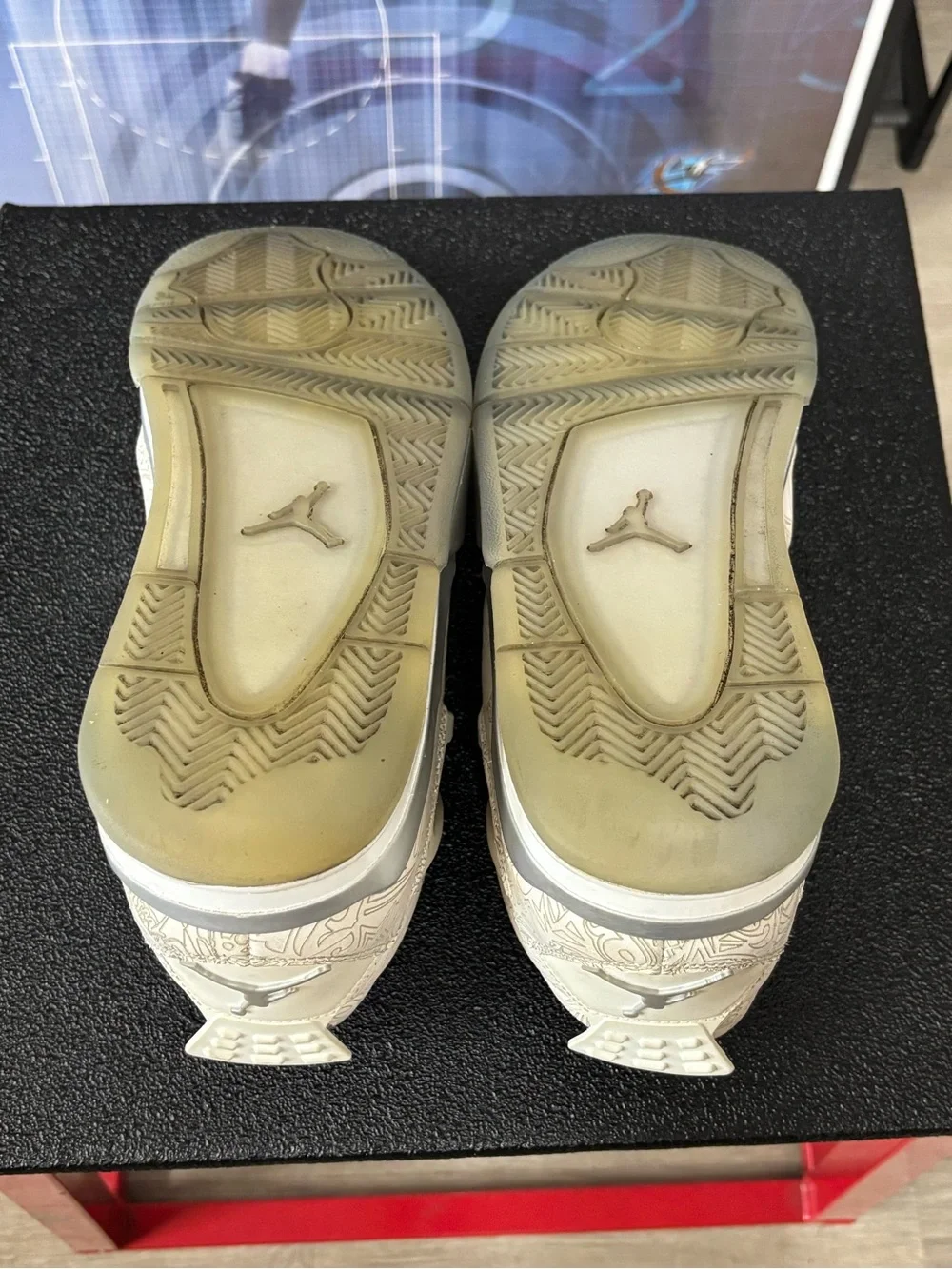 Size 10- Nike Air Jordan 4 Retro Laser 30th Anniversary White Chrome 705333-105